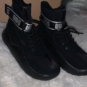 ‼️ SOLD ‼️UGG La Cloud Hi Canvas High-top sneaker 👟